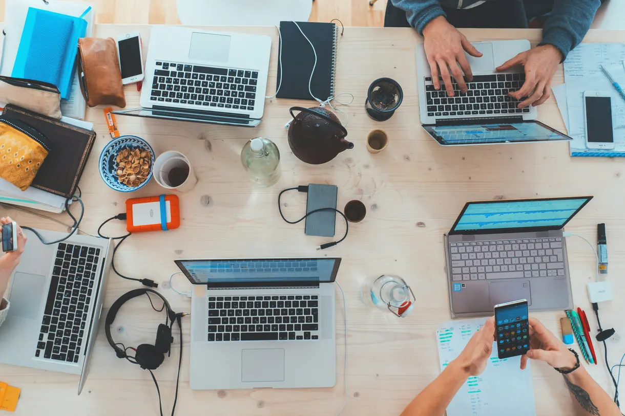 KI-Strategie & Digitalisierung für Mittelstand – SocialMet IT Solutions